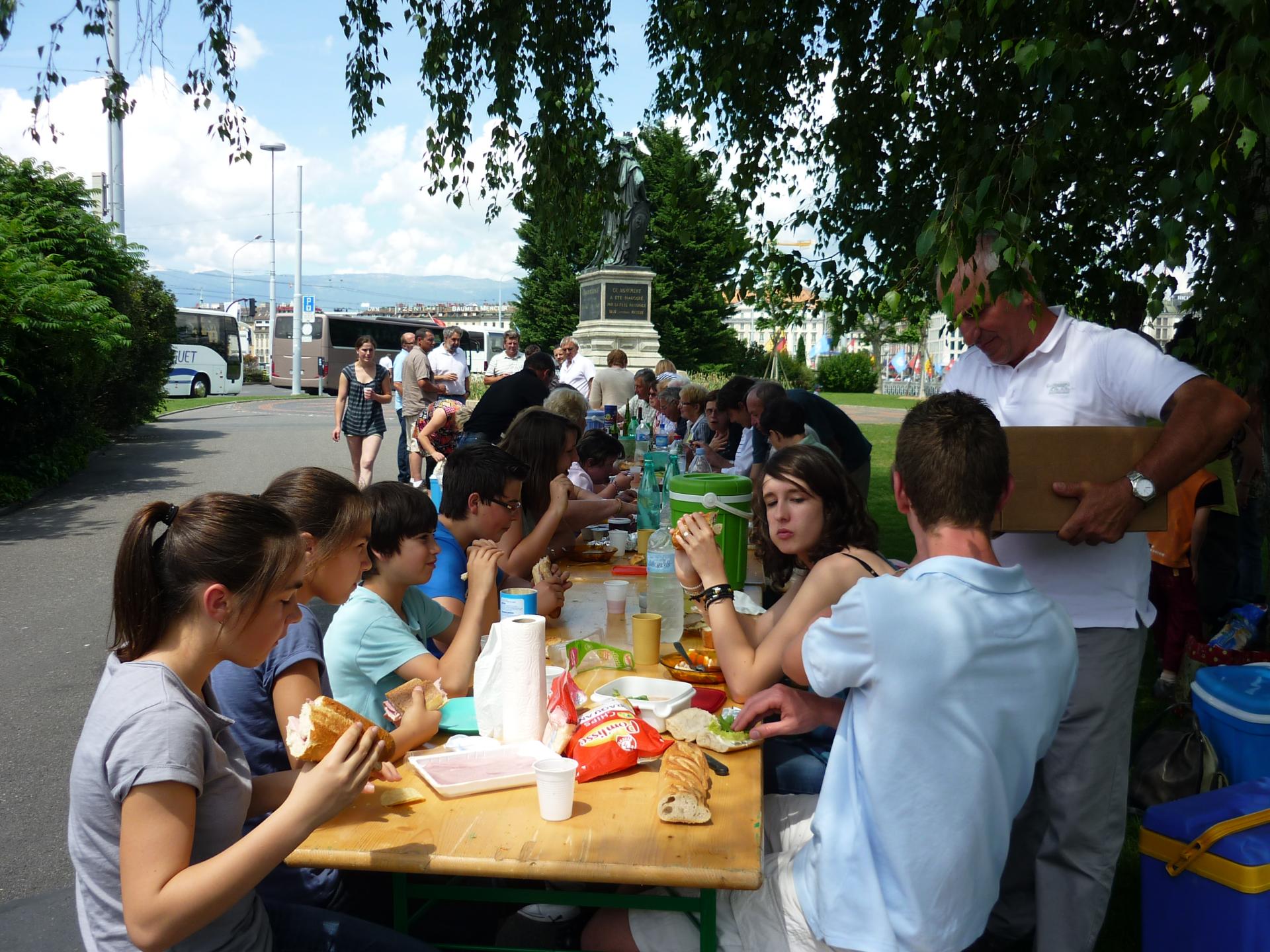 Pique-nique le long du lac léman Genève