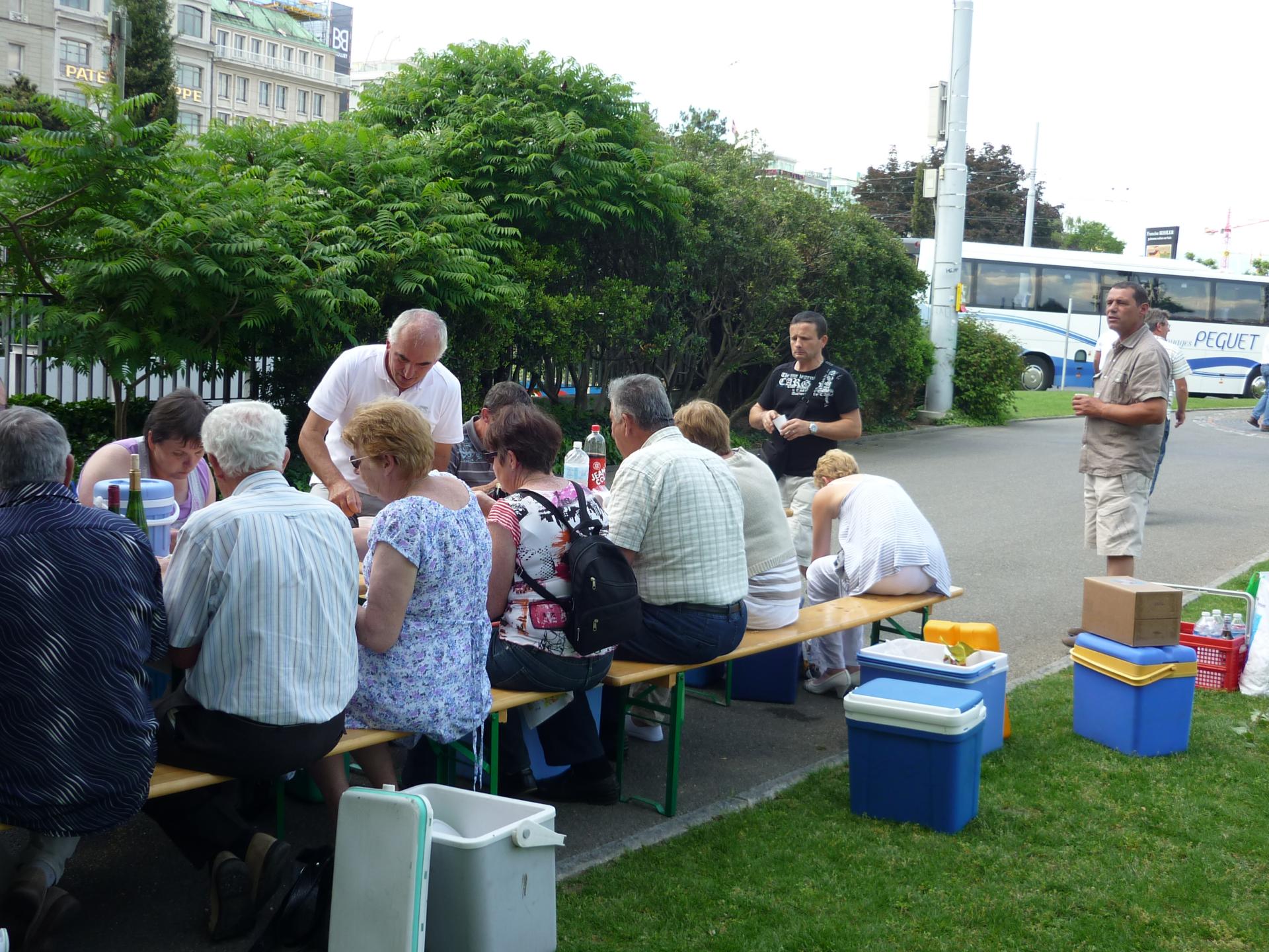 Pique-nique le long du lac léman Genève